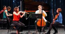 20>>21 performing Peter Westergaard "Palindrome"